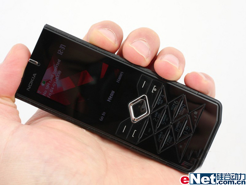 新一代菱菱七 诺基亚7900 prism真机图赏