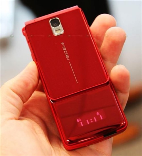 旋转屏超防水 富士通f906i/f706i发布_手机_科技时代_新浪网