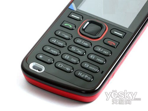 诺基亚08最新音乐手机5220超值只需1390元