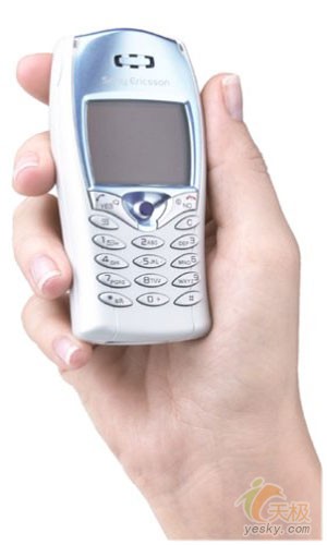 手机 > 正文  虽然那时索爱已经形成,但是索爱的logo还没贴上,一直到t