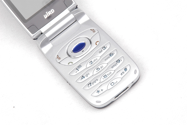 波导翻盖手机2005年图片