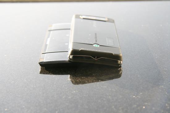 图为索尼爱立信x1