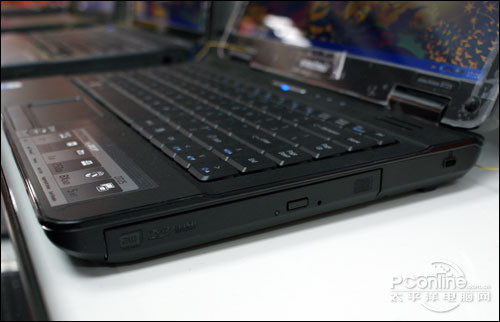 宏碁双核d725低价3k1 购机送李宁篮球