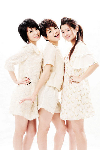 s.h.e:如果没进娱乐圈会是老师护士和会计