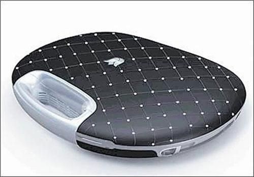 英国的luvaglio公司在3月推出了一款完全手工打造的笔记本电脑