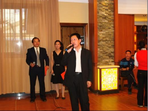 《那滋味-演唱者:华安公司李仁富《故乡的云》