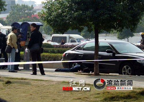 长沙街头发生持枪抢劫案 1男子中枪死亡