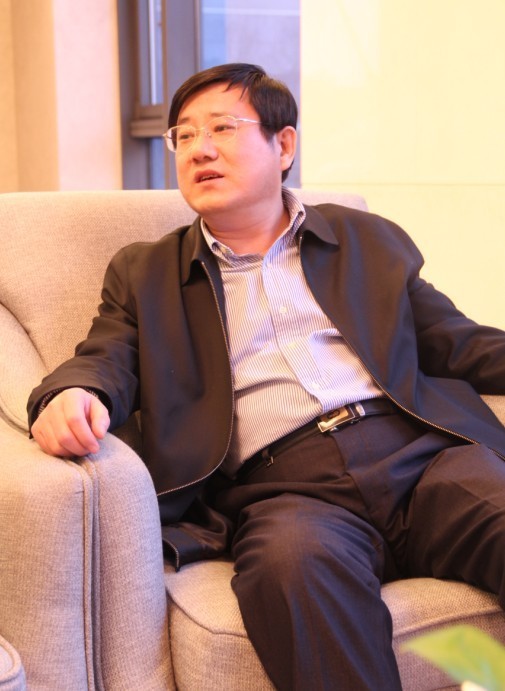 民盟辽宁省副主委,营口市副市长高炜委员:农资使用要适度有关对化肥