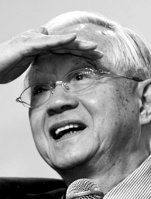 吴敬琏:转变发展方式存在体制性障碍