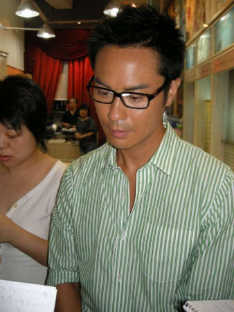 郑嘉颖称对戴思聪只有恩没有仇 望出席老师葬礼