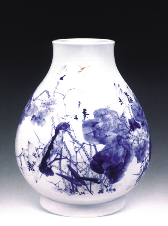 陆如制青花釉里红映日荷花别样红瓶成交价4032万元北京翰海2008秋拍品