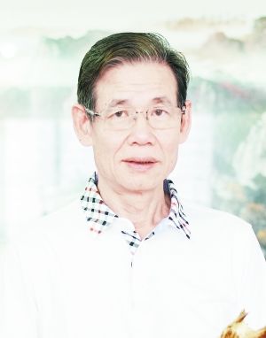 同日,刚走马上任的沈楚轩与北京中药研究所就沉香药用产品的研发签署