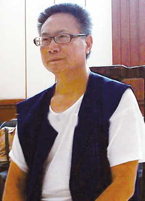 贵州黎平县原县委书记黄保勤受贿46万元,却造成国有资产近亿元的流失.