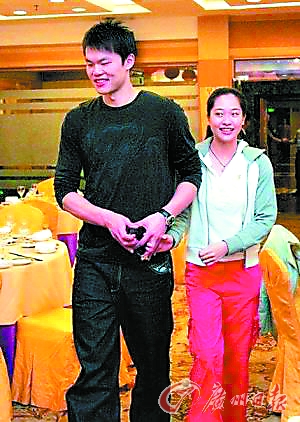 宏远俱乐部球员朱芳雨在自己的博客发文表示,回东莞就忙碌结婚的事情