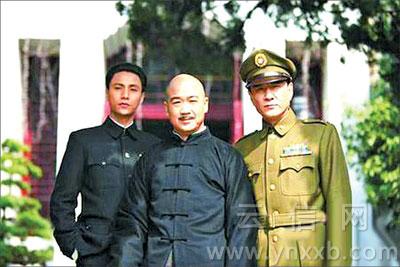 人物原型(小图)相比,身形有差距   建国60周年献礼片《建国大业》正在
