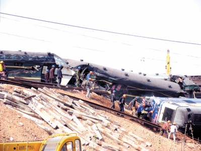 4.28胶济铁路火车事故图片