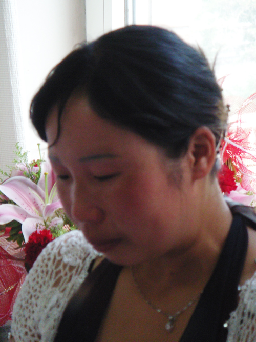 抗震小英雄妈妈盼再生女儿 202医院为其圆梦