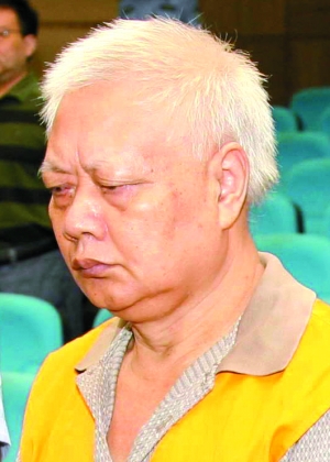 李大伦