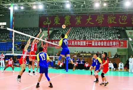 十一运泰安赛区男排比赛昨开赛 上海队2:3不敌浙江队