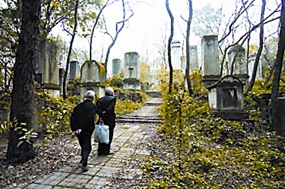 重庆红卫兵墓园列入文物保护