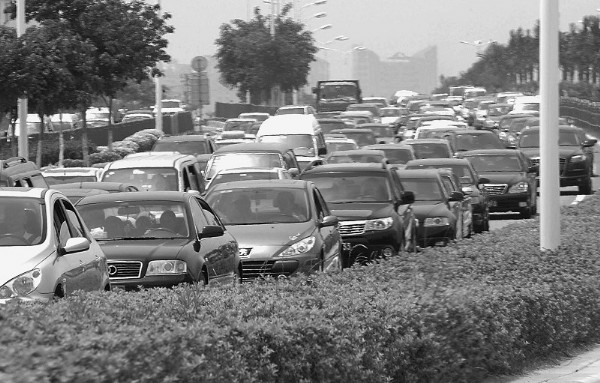 翔安隧道堵车堵了5公里长