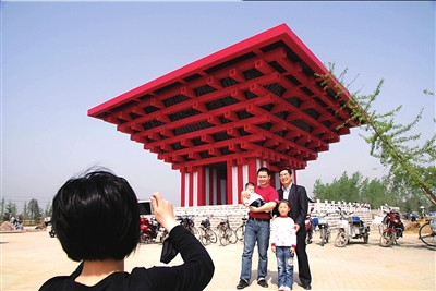 江苏阜宁建山寨版中国馆