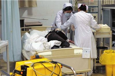 食物中毒三天死了 新浪网