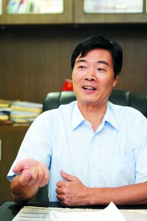 国内新闻 > 正文  信息时报讯(记者 梁健敏 朱小勇 吴瑕 魏徽徽) 中考