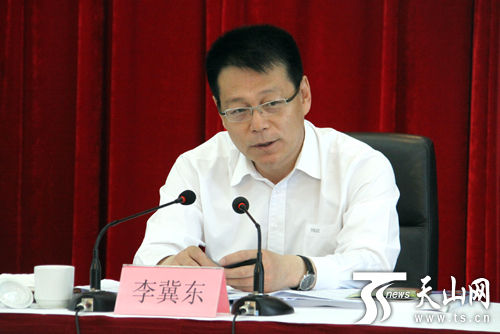 国内新闻 > 正文  自治区旅游局党组书记李冀东讲话     天山网讯