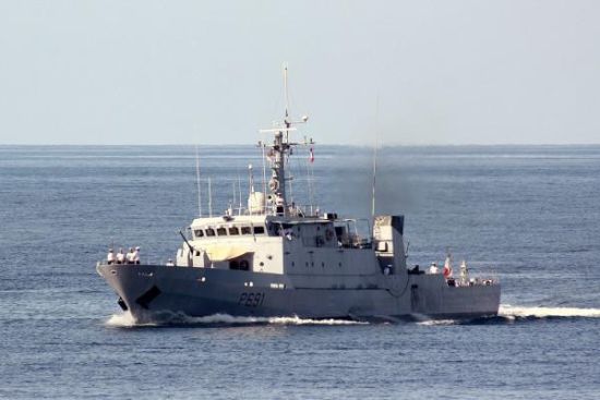 菲花40万淘到法二手巡逻艇 翻修费用近600万