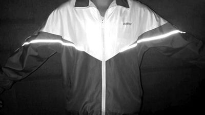 银川二中的新校服能反光