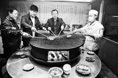 吃烤肉季能玩大炙子自助