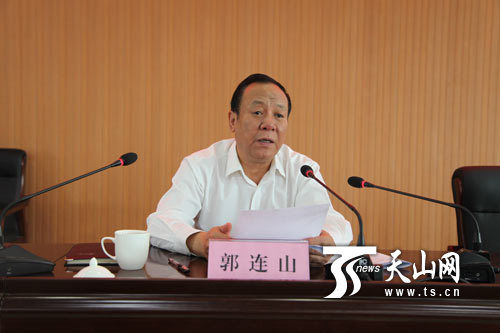 全疆检察机关召开贯彻落实党风廉政建设两个责任座谈会