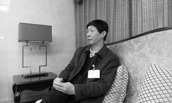 李石委员发展具有河北特色的电商之路