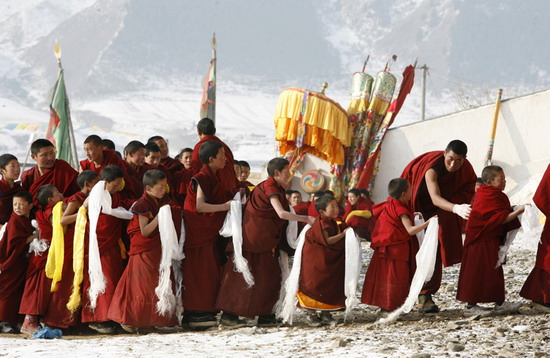 藏传佛教朝圣图片