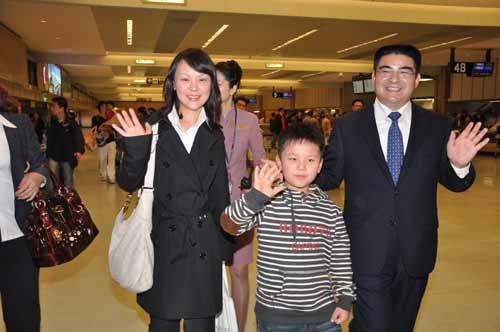 组图:陈光标携全家抵达台湾 展开感恩之旅