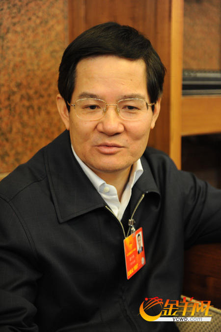 徐少华:各地政府都应提高诚信度