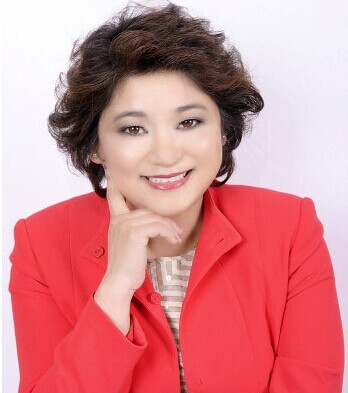 美52岁华裔再进军选美比赛曾获赌城选美皇后图