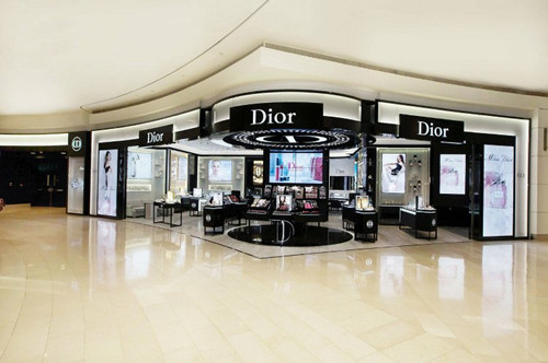 台北101迪奥美妆旗舰店华美无比图