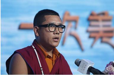 然而,在弘法的过程中,阿字仁波切仍然觉得弘法之路有些晚,汉藏文化