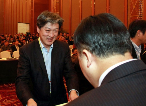 王岩教授在中华医学会骨科学分会第九届委员会选举会议上当选为新一届