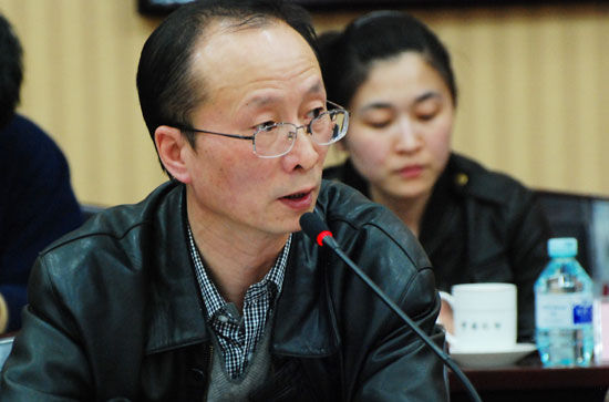 《中国青年报》副总编辑唐为忠出差期间去世