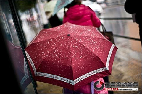 長沙飄起雨夾雪 網友稱