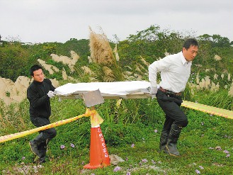 新竹縣兩歲多的陳姓女童遭保母古碧珠凌虐致死,棄置在一處草叢,警方28