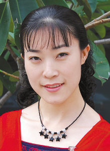 高秋月代表 河南省豫剧三团演员,团支部书记