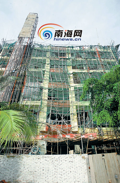 耗资近50万元 三亚最牛违建私宅进行拆除[图]