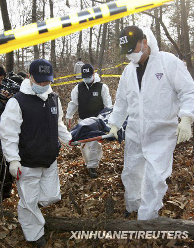 有人为犯下京畿道西南部连锁杀人案的姜浩顺开设了网上粉丝论坛(cafe