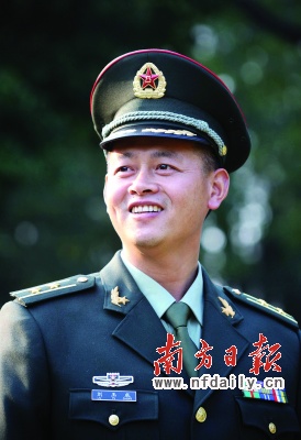 广州军区后勤部长图片