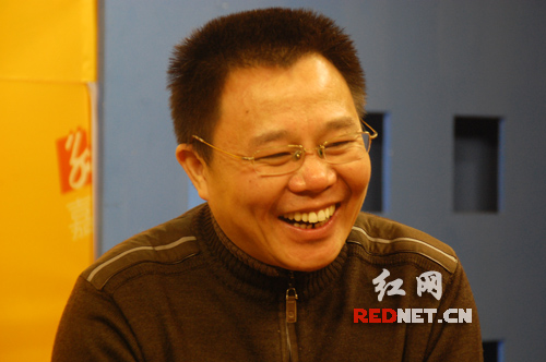 郭敬明不配当偶像作家浮石做客红网语出惊人