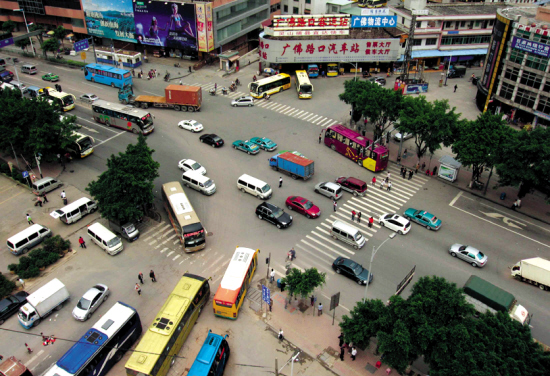 > 正文     本报讯 记者冯小静,实习生唐学良报道:广佛同城,交通如何